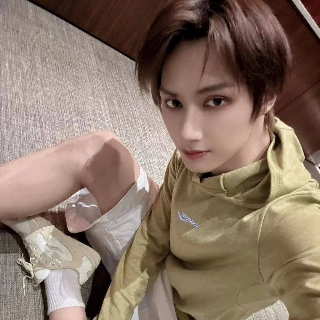 Recent activity shot of Jun (SEVENTEEN)