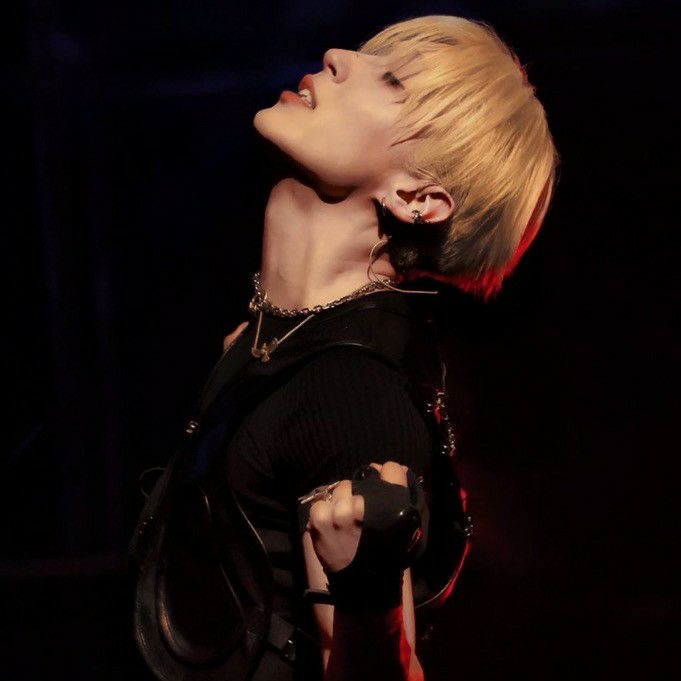 Behind-the-scenes cut of Jongup (B.A.P)