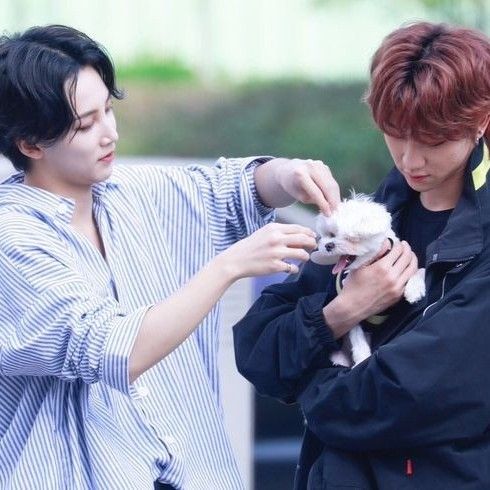 Recent activity shot of Jeonghan (SEVENTEEN)
