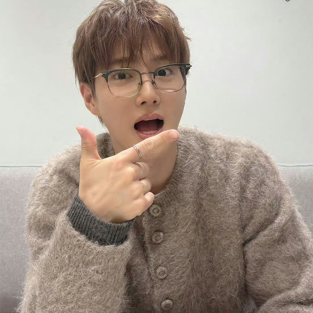 Behind-the-scenes cut of Suho (EXO)