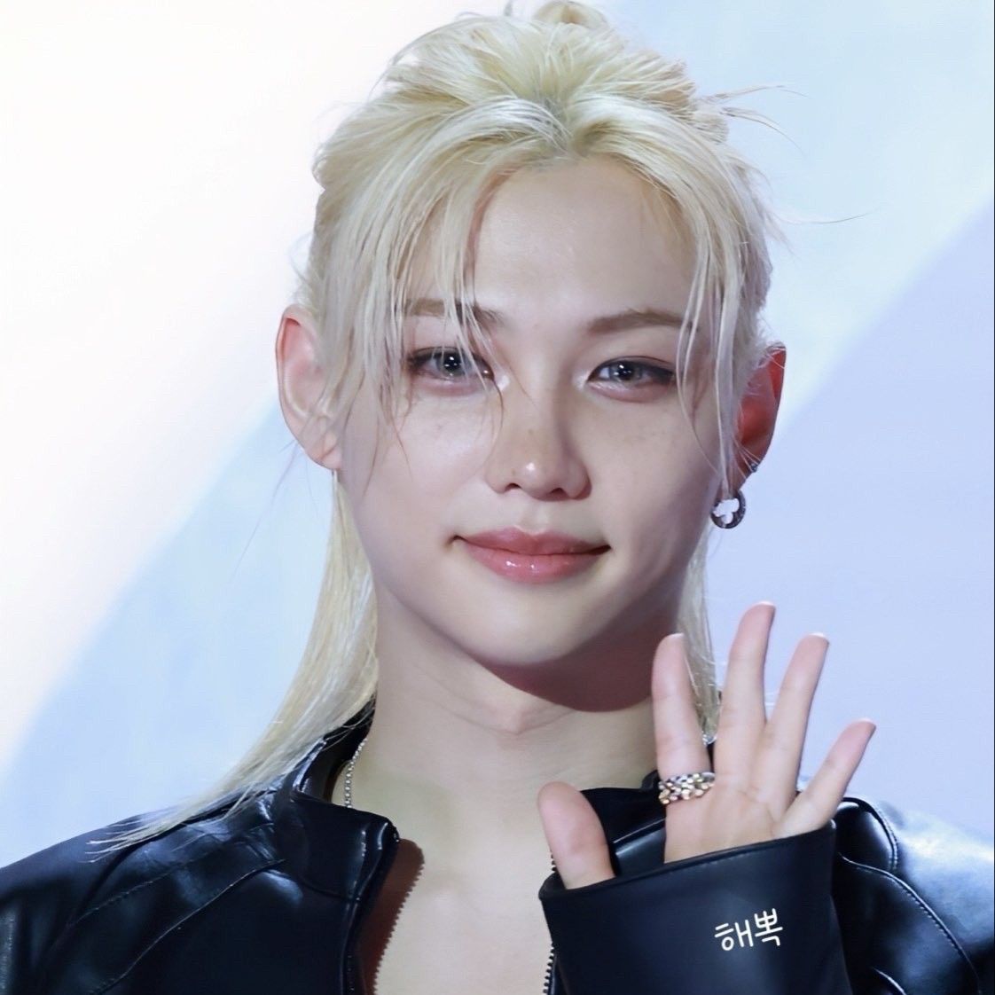 Latest photo of Felix (Stray Kids)