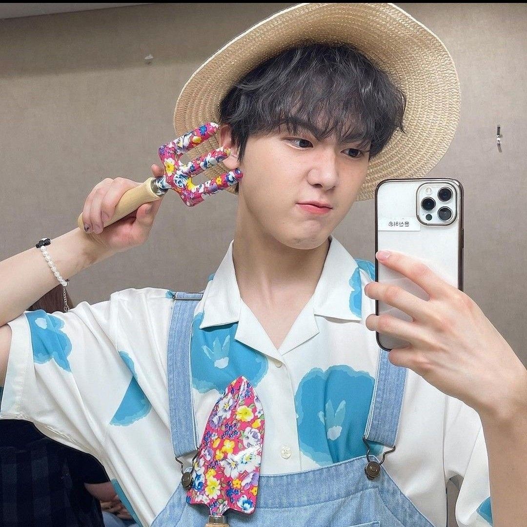 Recent activity shot of Sanha (ASTRO)