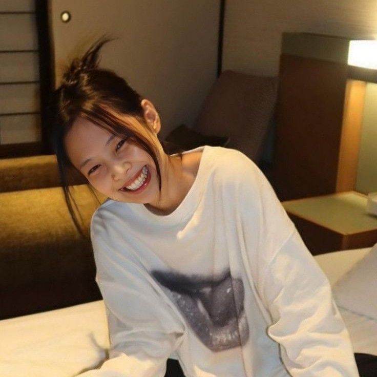 Behind-the-scenes cut of Jennie (BLACKPINK)