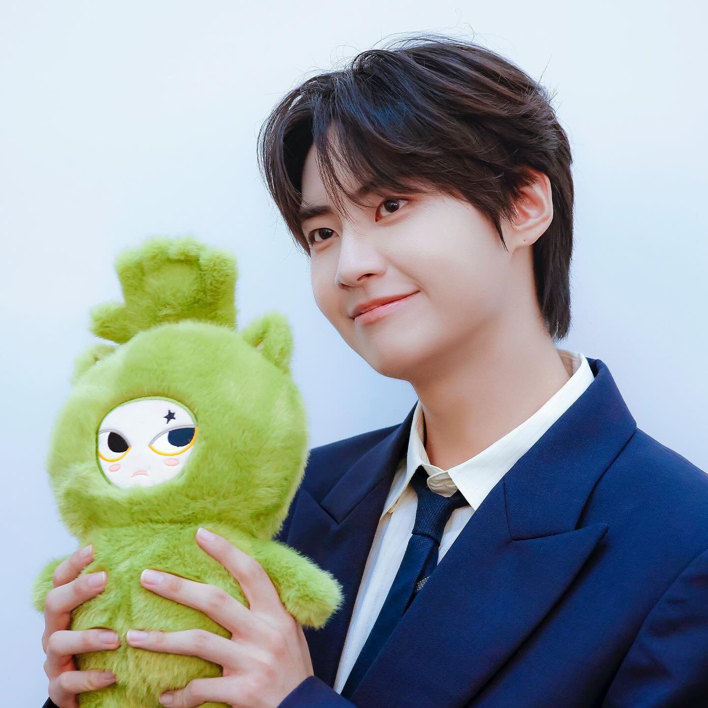 Behind-the-scenes cut of Lee Jinhyuk