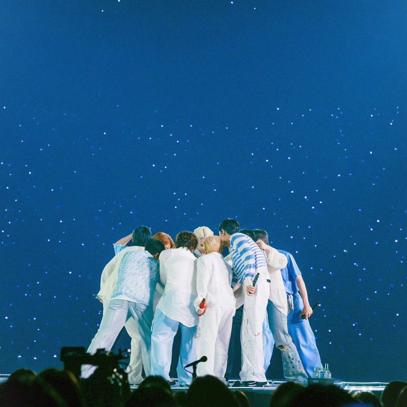 Behind-the-scenes cut of SEVENTEEN