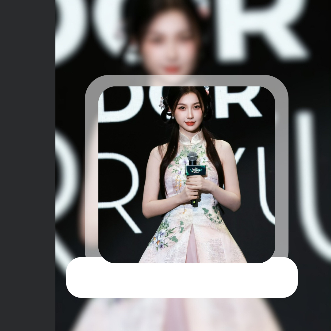 Latest photo of Esther Yu