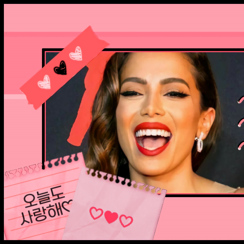 アニッタの最新写真