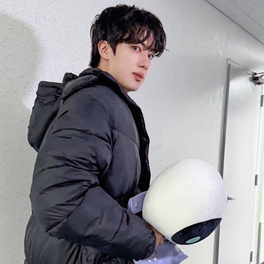 Latest photo of Jin (BTS)