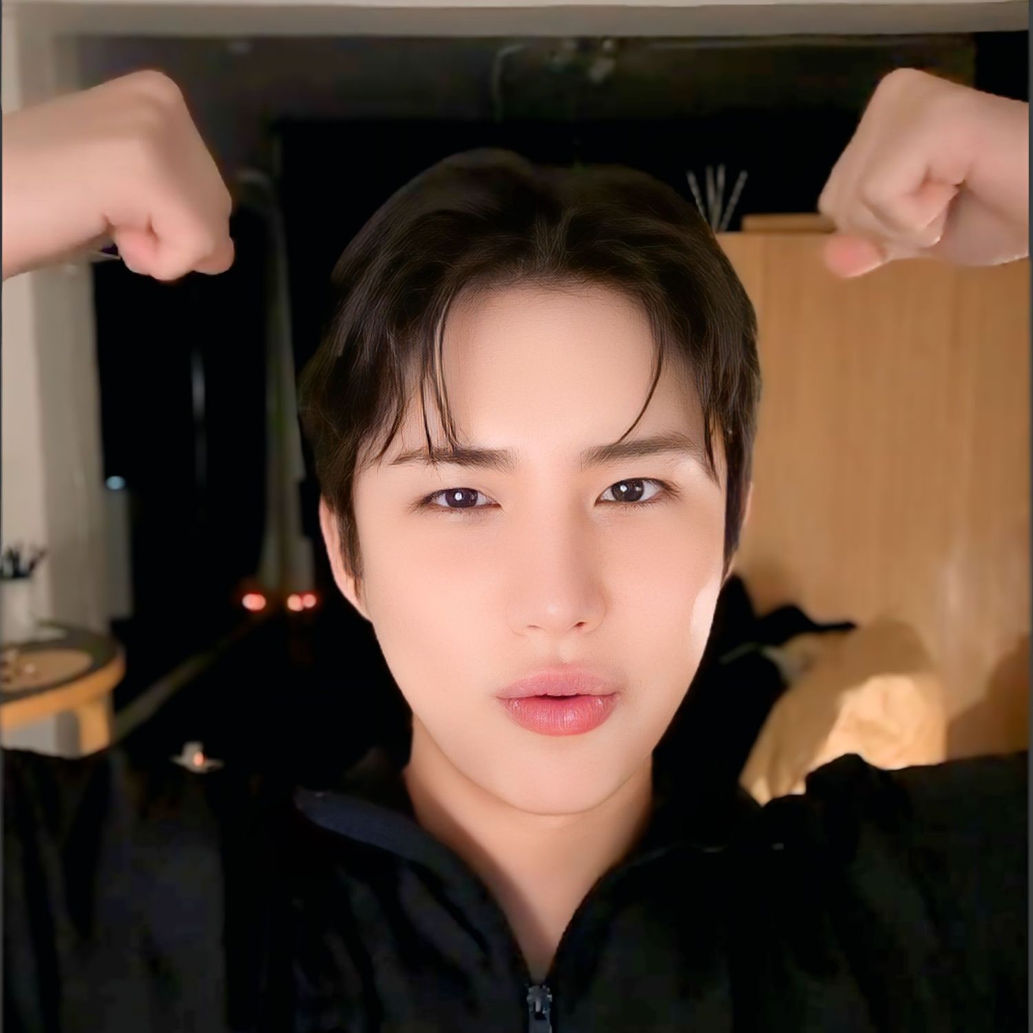 A moment captured by Wow (A.C.E)'s fan