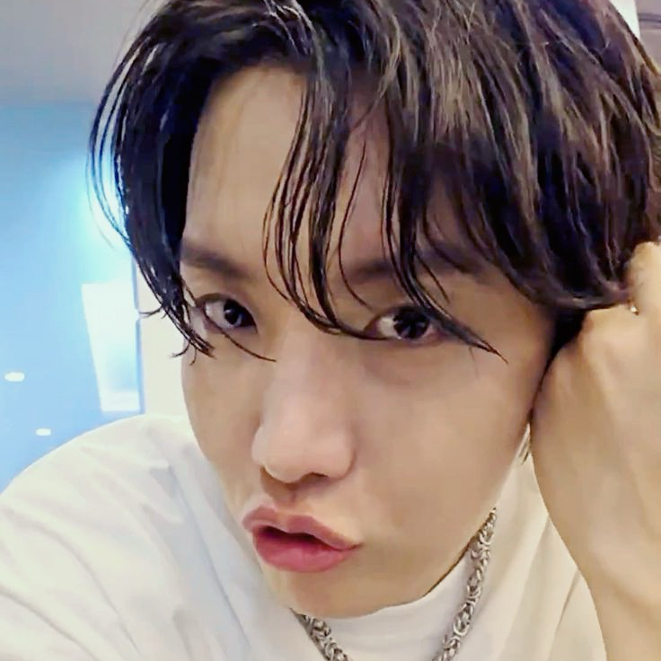 J-hope (防弹少年团)粉丝拍下的瞬间