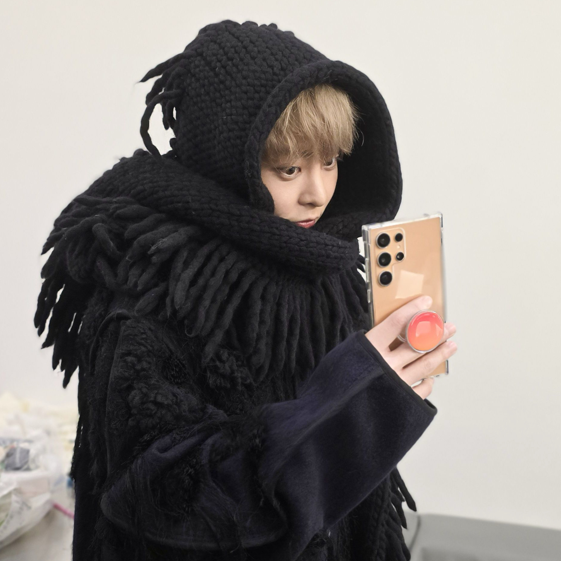 Behind-the-scenes cut of Xiumin (EXO)