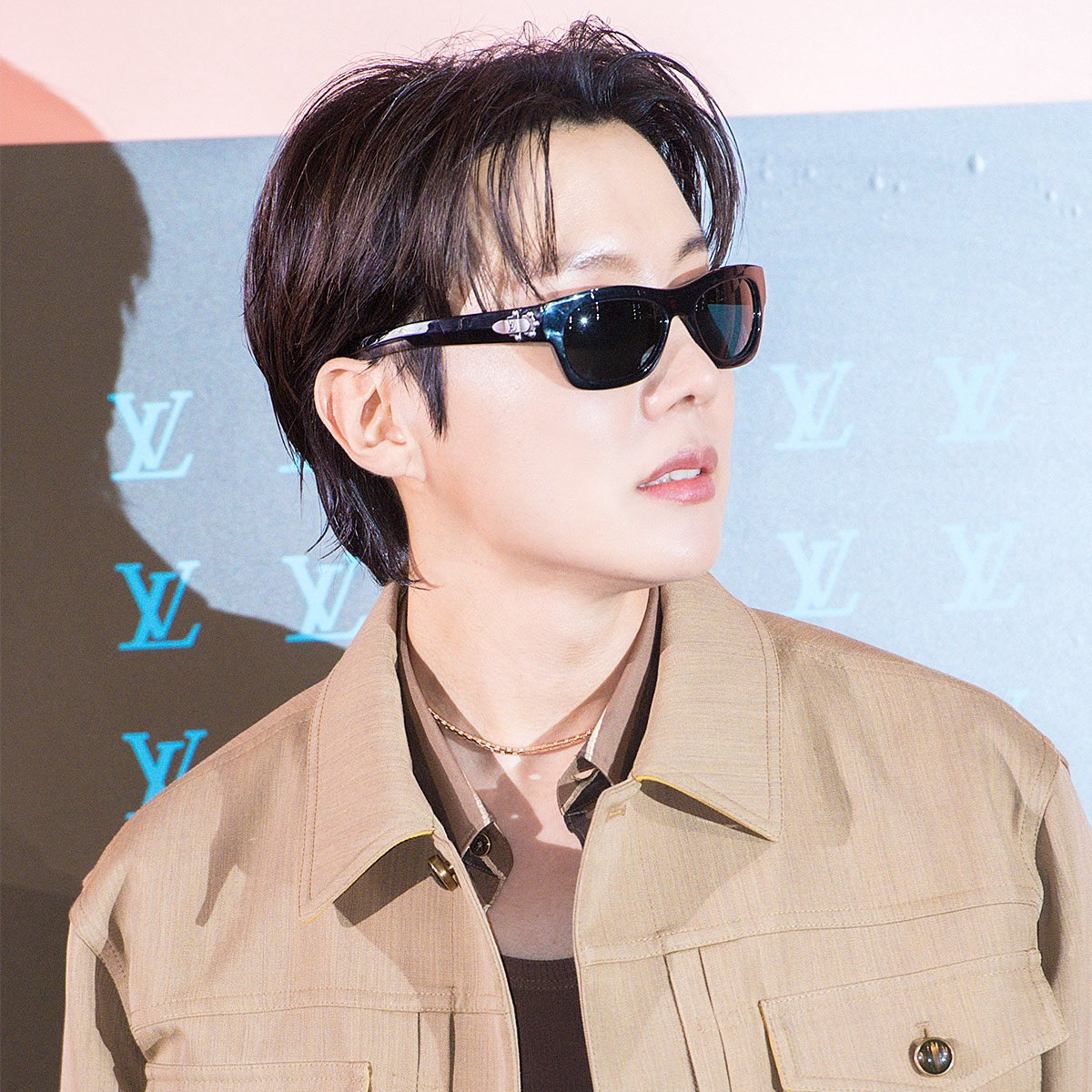 Behind-the-scenes cut of j-hope (BTS)