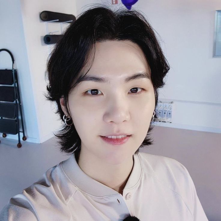 Behind-the-scenes cut of SUGA (BTS)