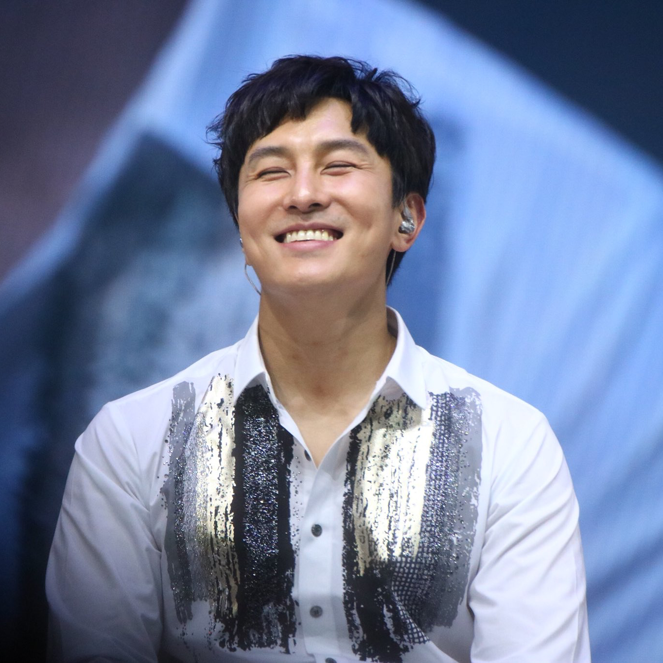 Latest photo of Kim Dongwan (SHINHWA)