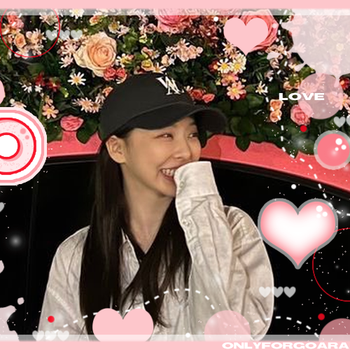 A moment captured by ViVi (Loossemble)'s fan