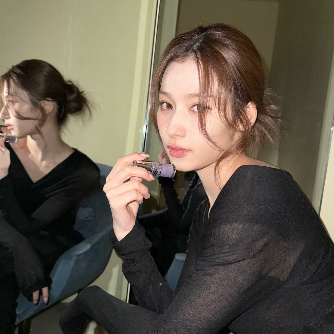 Foto terbaru Sana (TWICE)