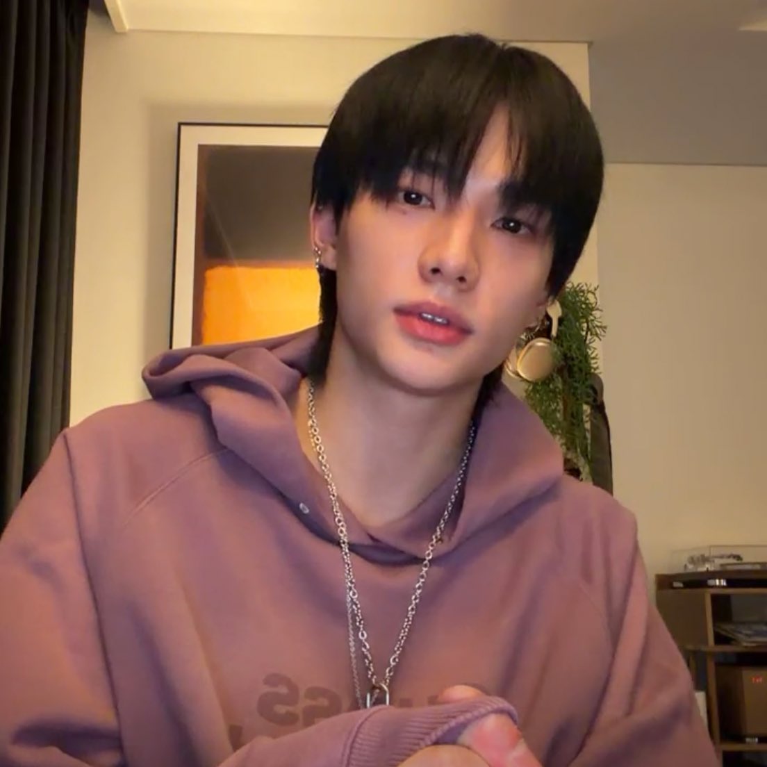 A moment captured by Hyunjin (Stray Kids)'s fan