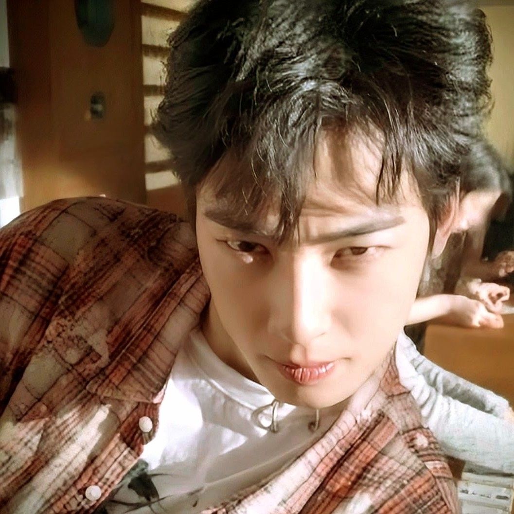 A moment captured by Eunwoo (ASTRO)'s fan