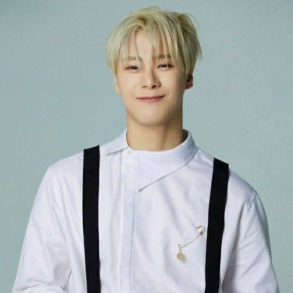Behind-the-scenes cut of Moonbin (ASTRO)