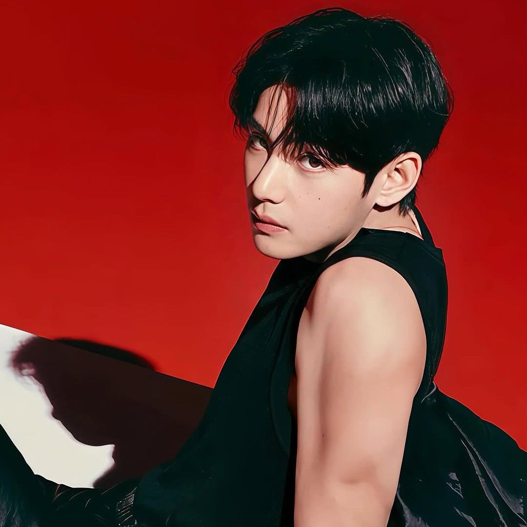 Foto terbaru V (BTS)