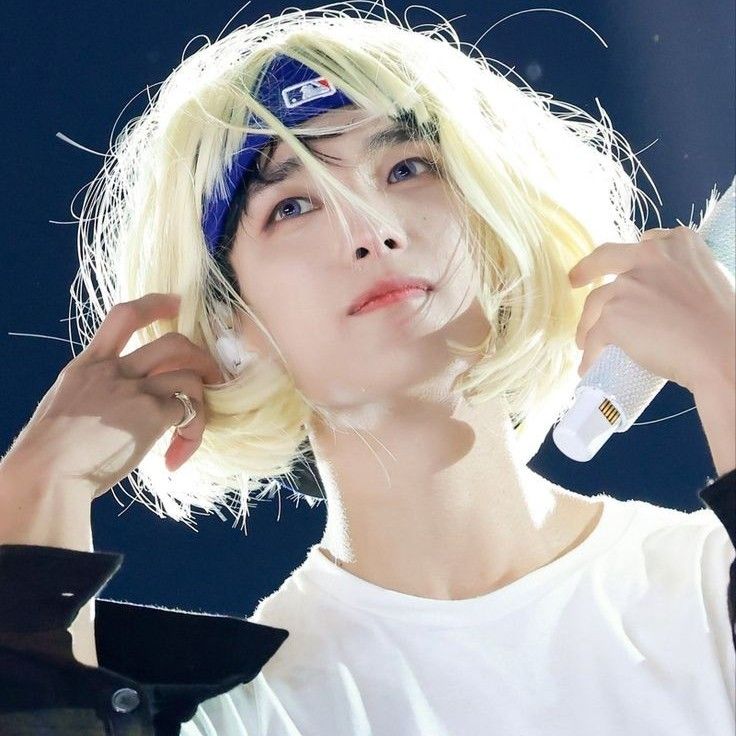 DK (SEVENTEEN)的幕后花絮