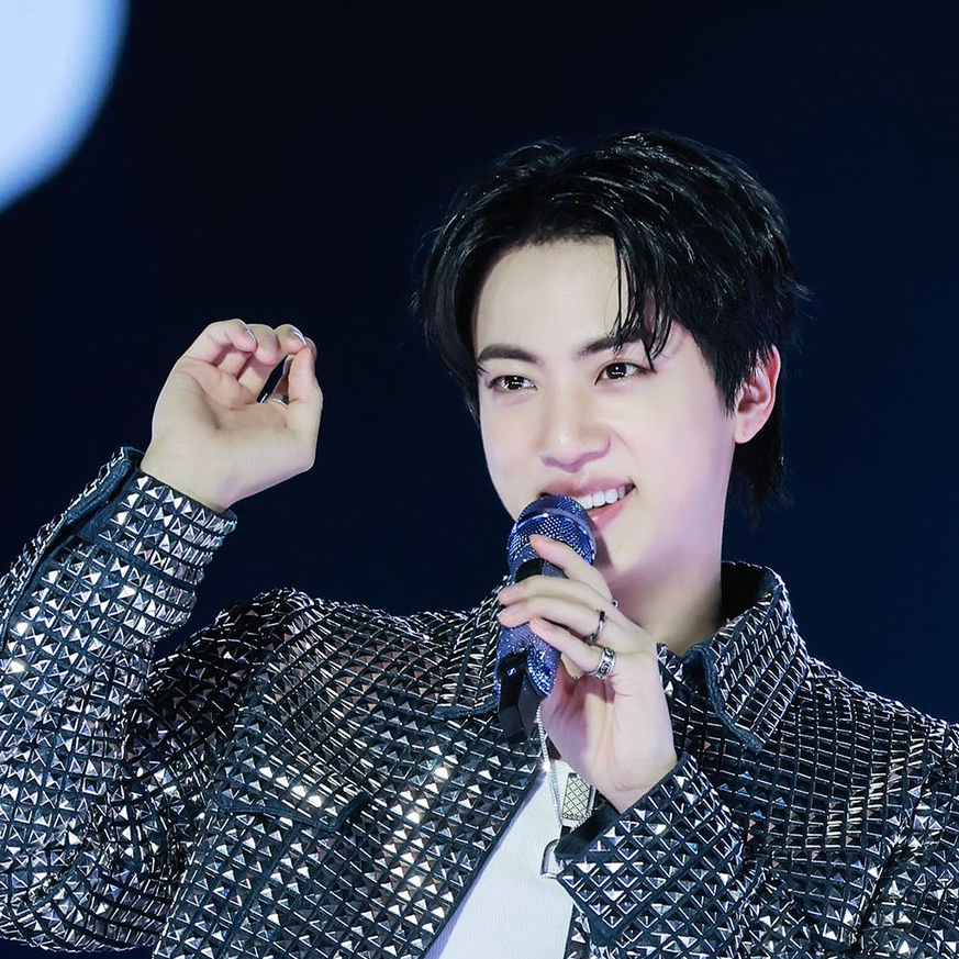 진 (방탄소년단)의 최신 사진