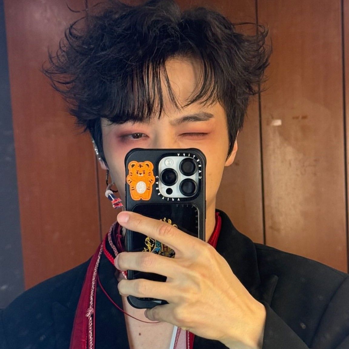 A moment captured by Jinho (PENTAGON)'s fan