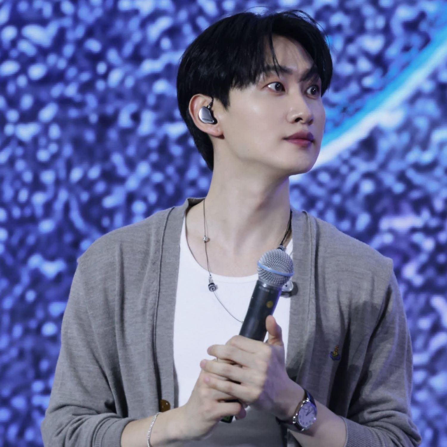 A moment captured by Eunhyuk (Super Junior)'s fan