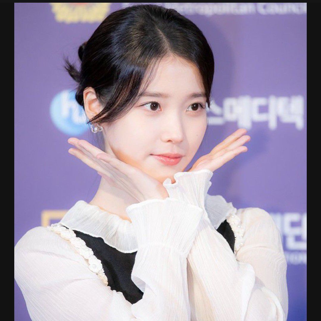 IU的最新活動照片