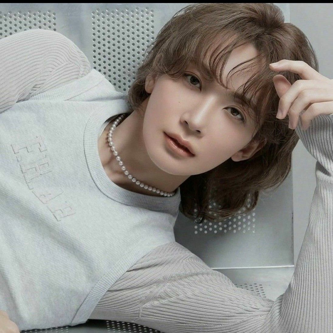 A moment captured by Jeonghan (SEVENTEEN)'s fan