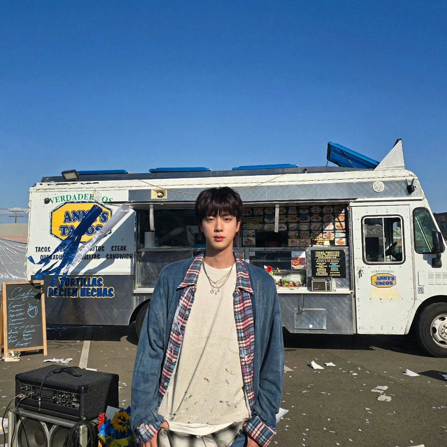 진 (방탄소년단)의 비하인드 컷