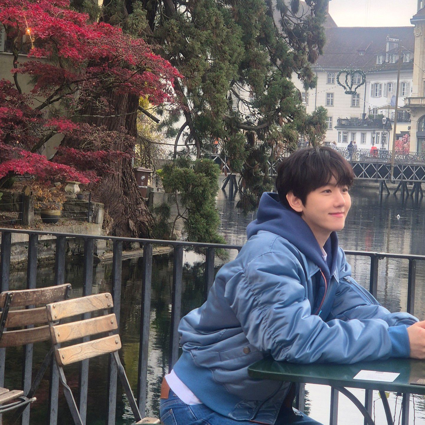 A moment captured by Baekhyun (EXO)'s fan
