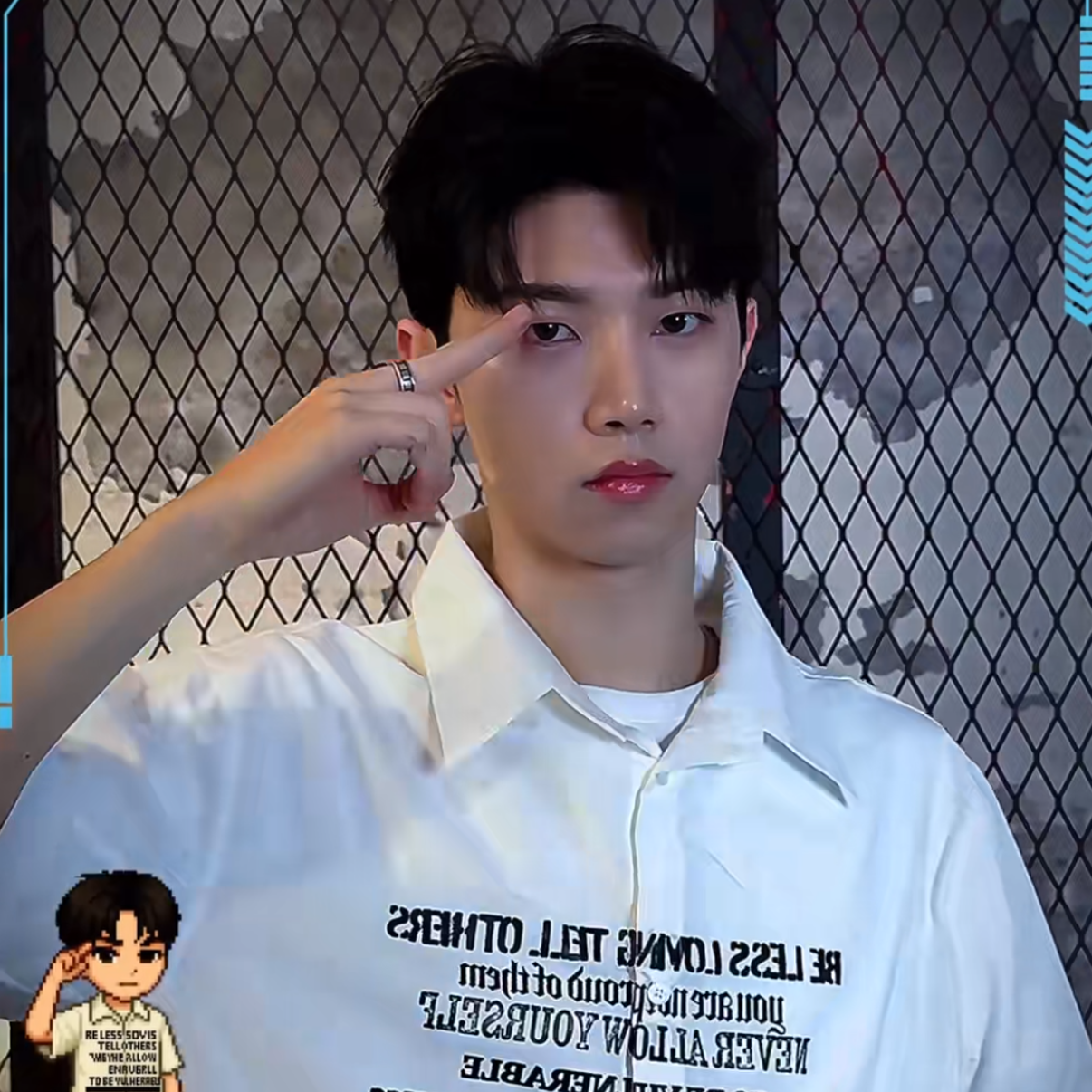 Recent activity shot of Hyunwoo (Xikers)