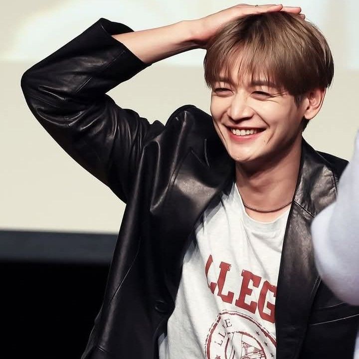 A moment captured by Minho (SHINee)'s fan