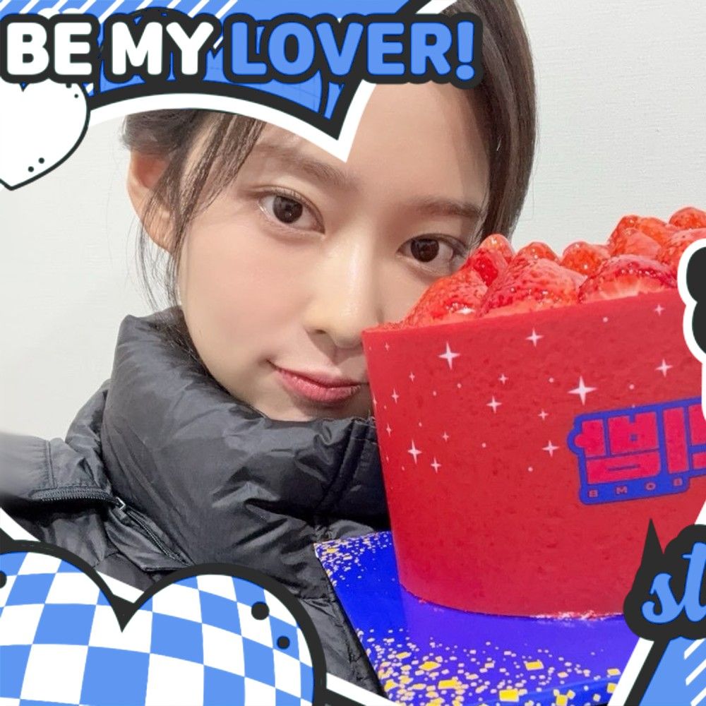 Behind-the-scenes cut of Kim Minju