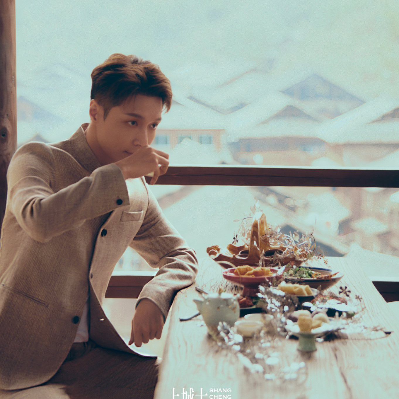 Latest photo of Lay (EXO)