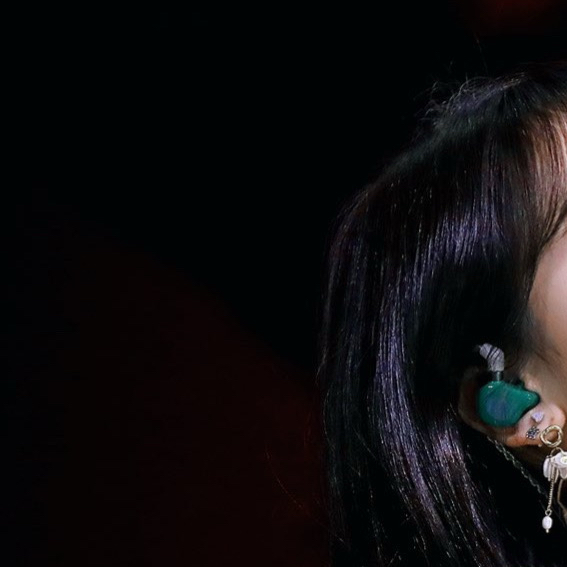 Behind-the-scenes cut of Seunghee (OH MY GIRL)