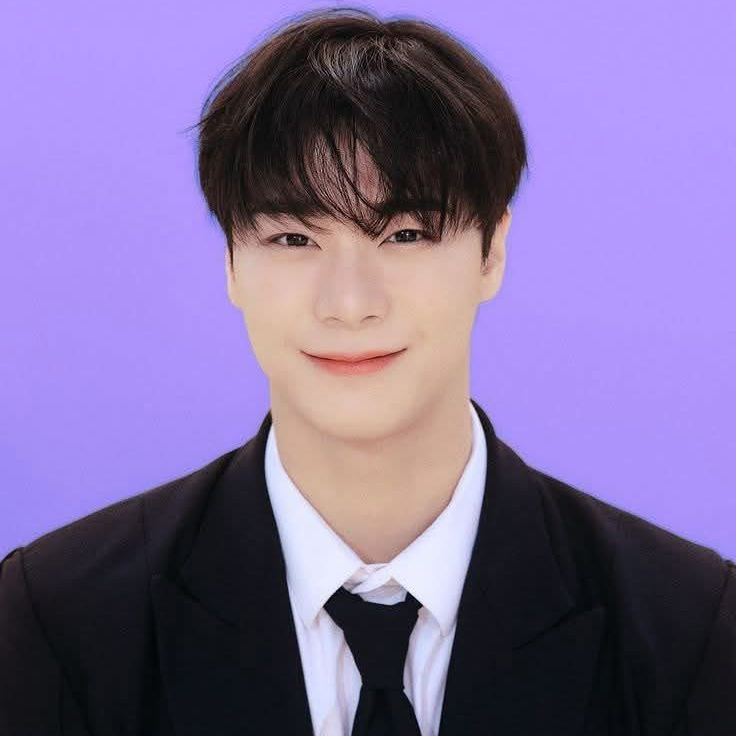 Recent activity shot of Moonbin (ASTRO)