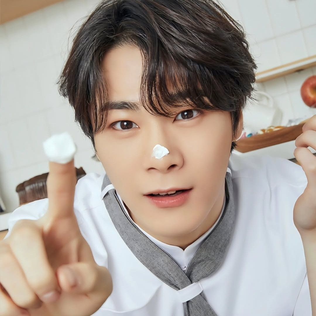 Recent activity shot of Moonbin (ASTRO)