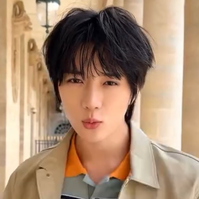 Recent activity shot of Beomgyu (TOMORROW X TOGETHER)