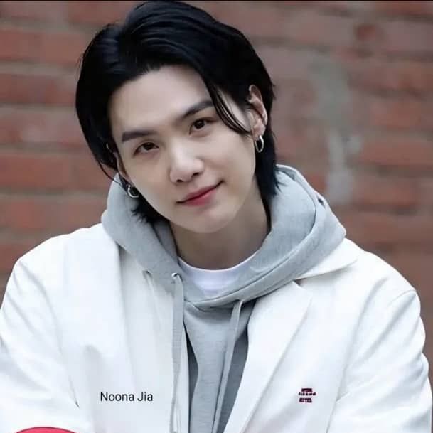 Foto terbaru SUGA (BTS)