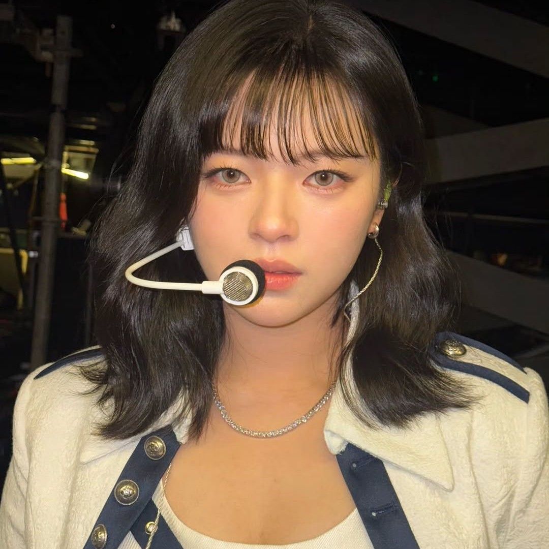 Latest photo of Jeongyeon (TWICE)