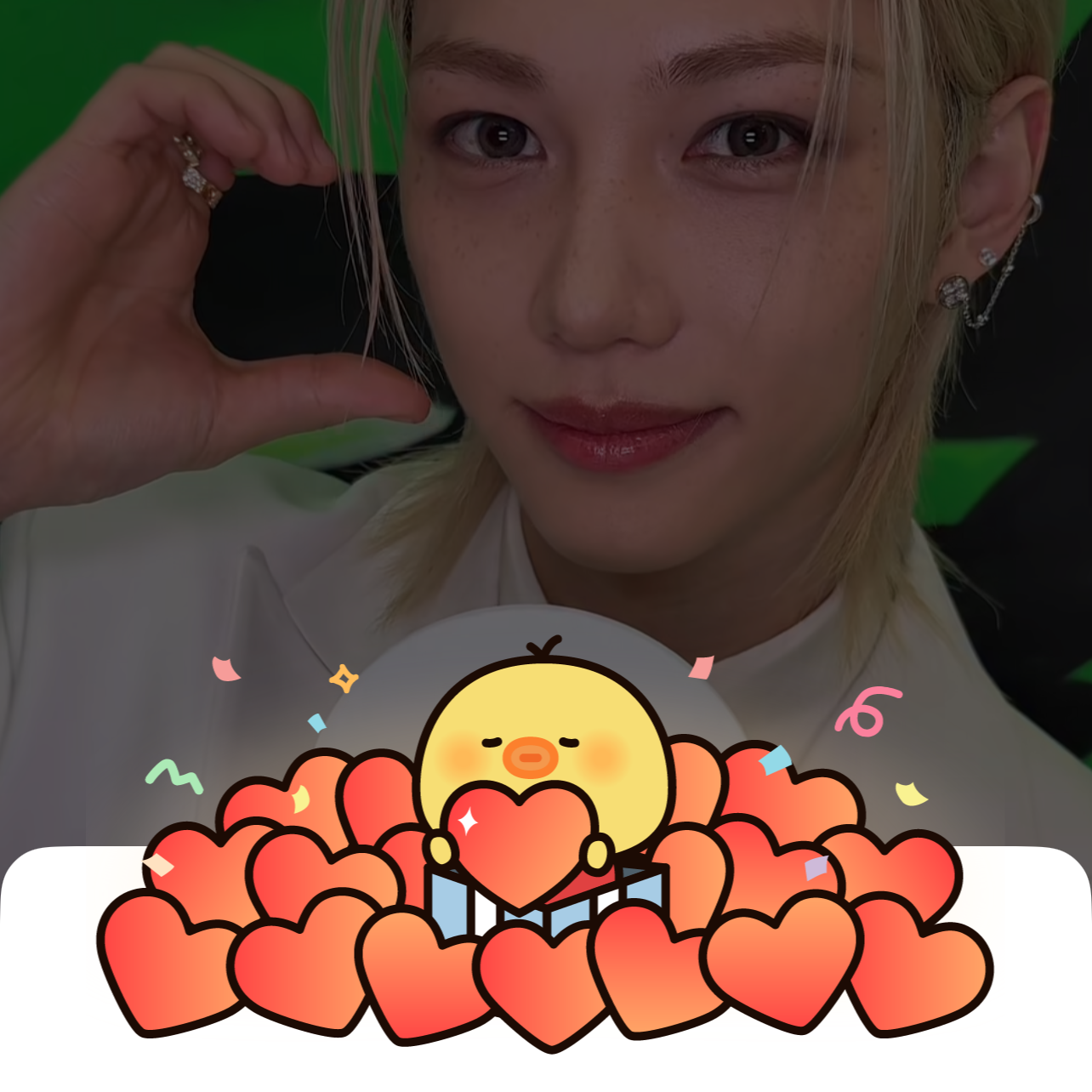 Latest photo of Felix (Stray Kids)