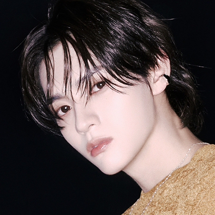 Recent activity shot of Sungyun (n.SSign)