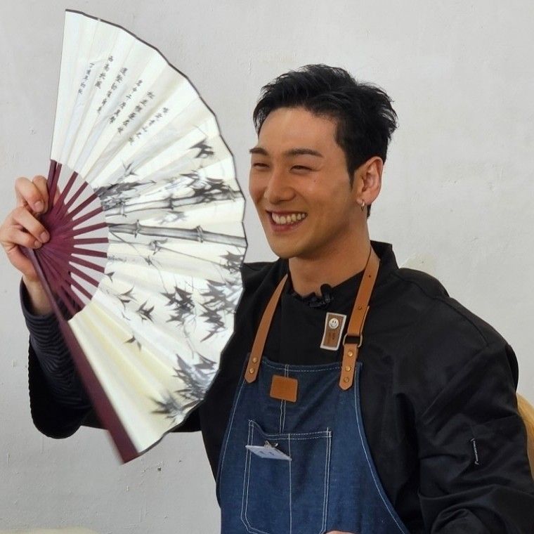 Foto aktivitas terbaru Baekho