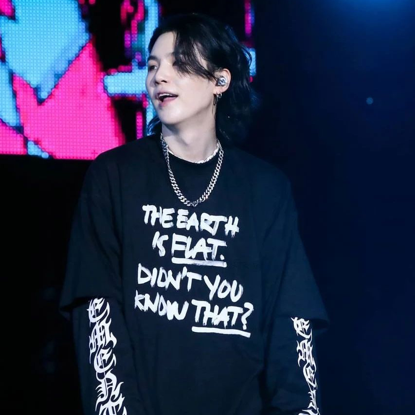 Potret di balik layar SUGA (BTS)