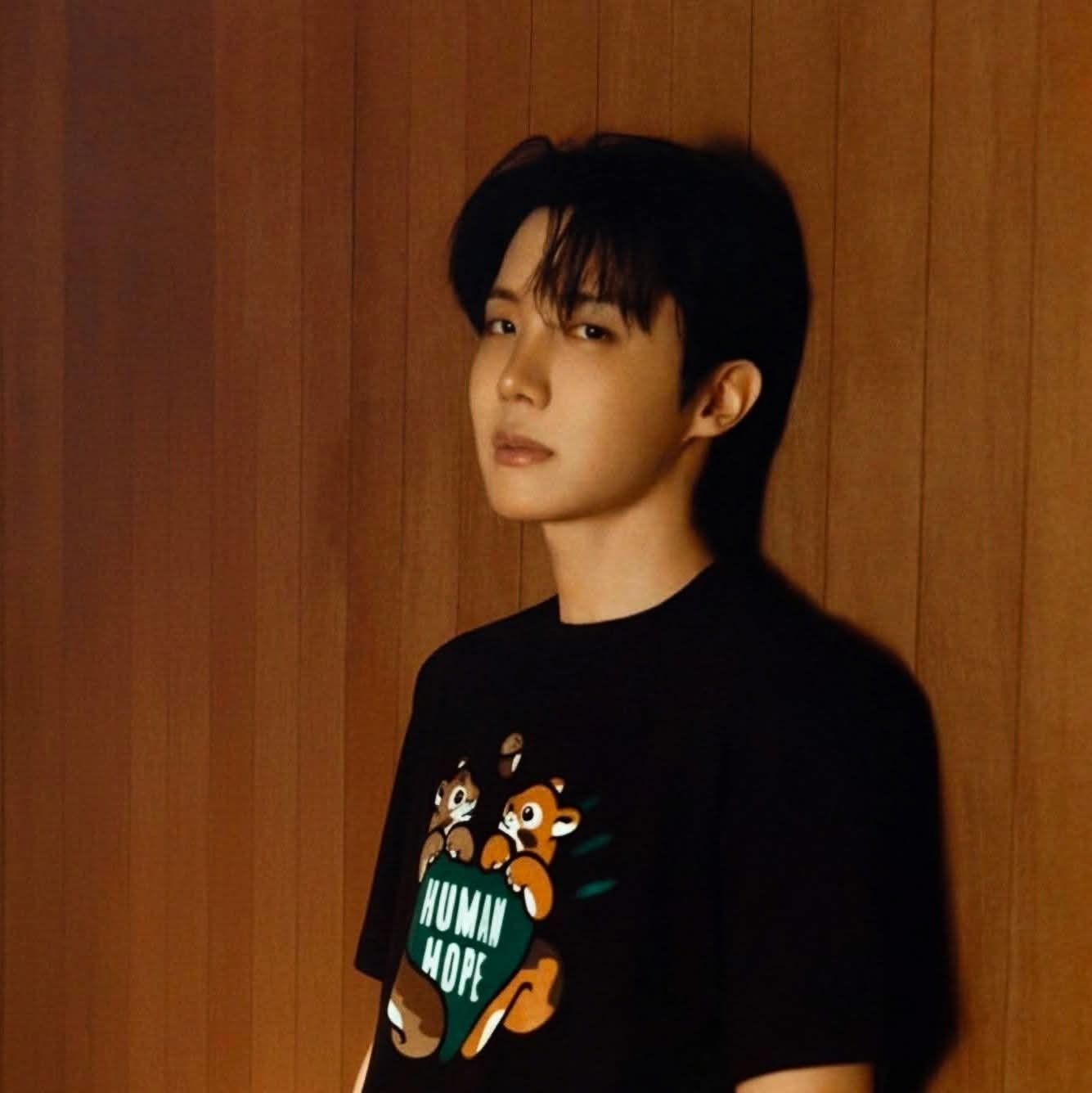 제이홉 (방탄소년단) 최근 활동샷