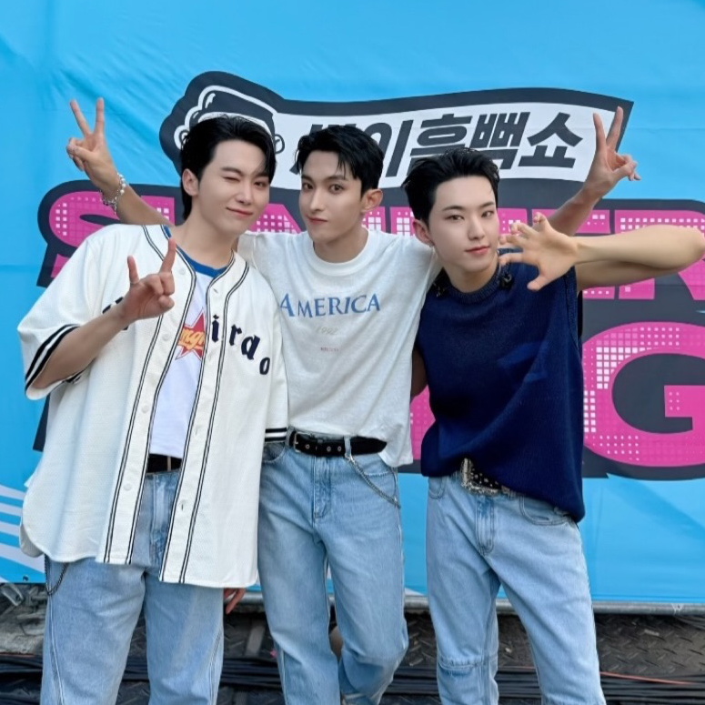 Latest photo of DK (SEVENTEEN)