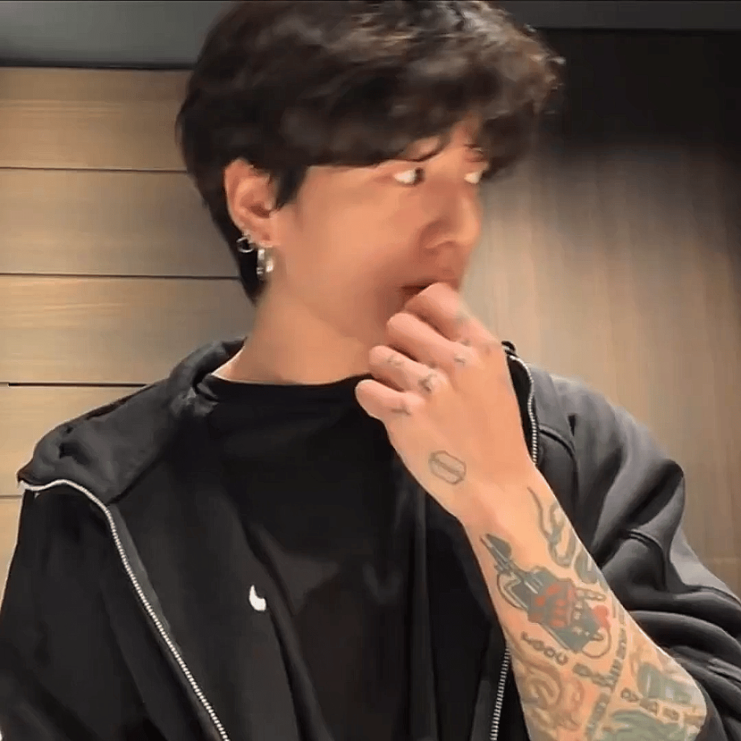 柾國 (防彈少年團)粉絲拍下的瞬間