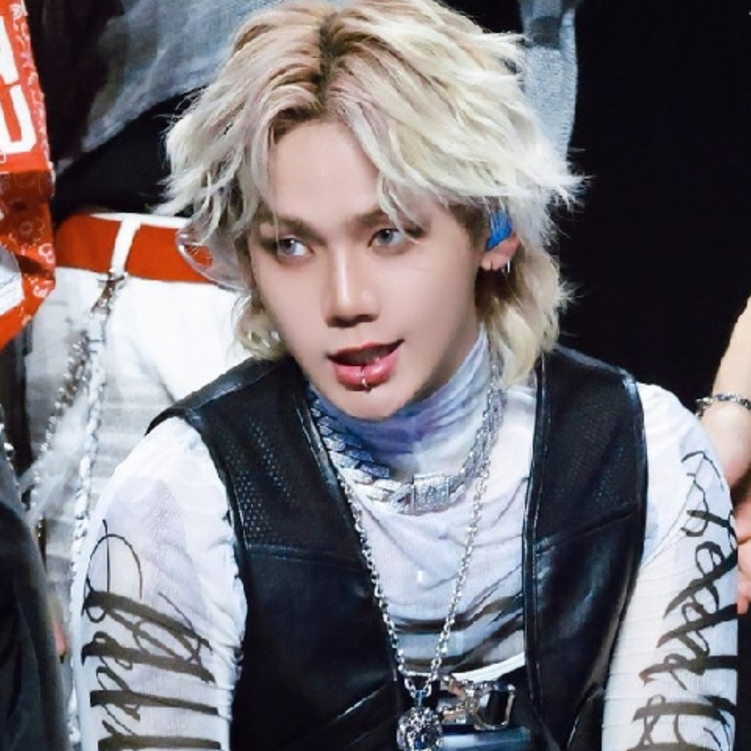 Behind-the-scenes cut of Choi Hyunsuk (TREASURE)